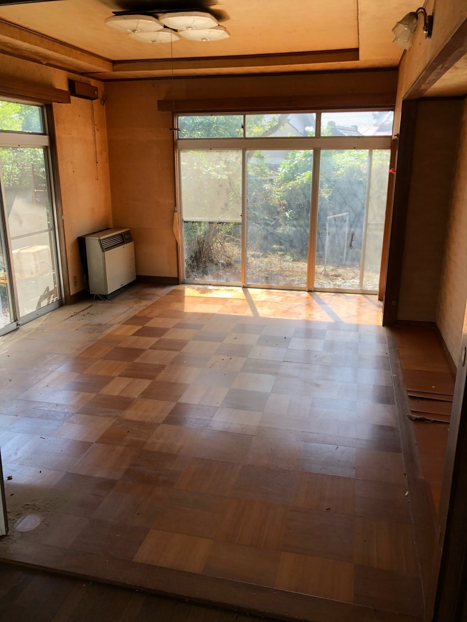 アースリサイクル|福島市・便利屋・不用品買取り・遺品整理・片付け・住宅リフォーム